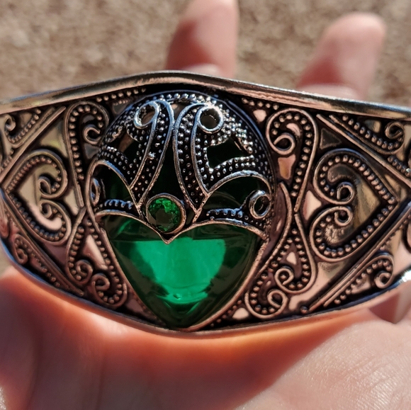 New Carved Goddess Face Green Quartz 925 Silver Cuff Bracelet. - Picture 9 of 16
